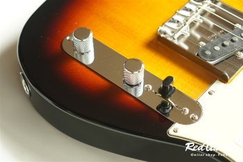 Made in Japan Traditional 60s Telecaster - 3-Color Sunburst